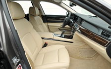   BMW 750Li - 2012