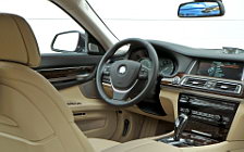   BMW 750Li - 2012