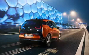   BMW i3 - 2013