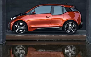   BMW i3 - 2013