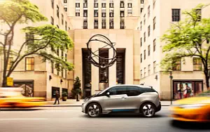   BMW i3 - 2013