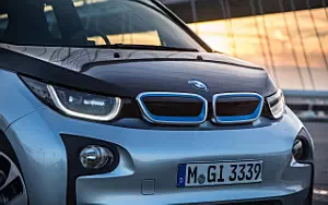   BMW i3 - 2013