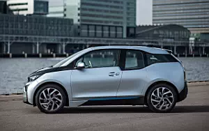   BMW i3 - 2013