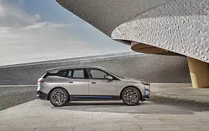   BMW iX - 2021