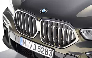   BMW X6 M50i - 2019