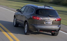   Buick Enclave - 2008