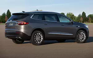   Buick Enclave - 2017
