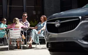   Buick Enclave - 2017