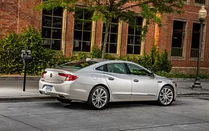   Buick LaCrosse - 2017