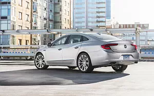   Buick LaCrosse - 2017