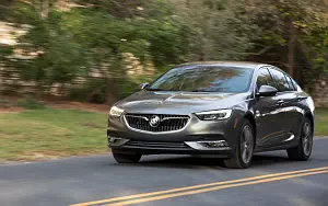   Buick Regal Sportback - 2017