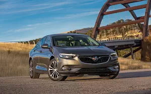   Buick Regal Sportback - 2017