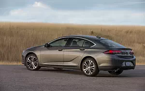   Buick Regal Sportback - 2017