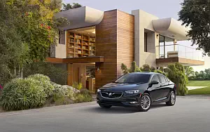   Buick Regal Sportback - 2017