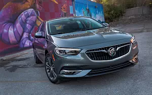   Buick Regal Sportback - 2017