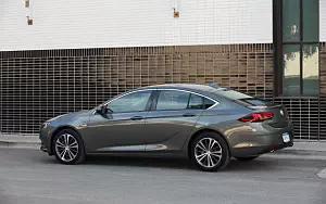   Buick Regal Sportback - 2017