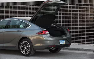   Buick Regal Sportback - 2017