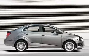   Chevrolet Aveo Sedan - 2011