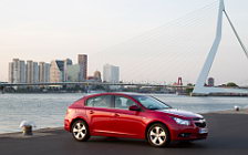   Chevrolet Cruze Hatchback - 2011