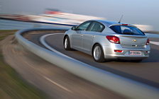   Chevrolet Cruze Hatchback - 2011