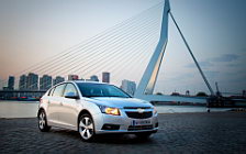   Chevrolet Cruze Hatchback - 2011
