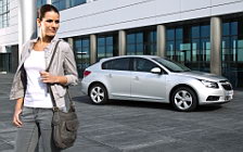   Chevrolet Cruze Hatchback - 2011