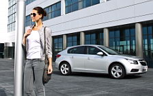   Chevrolet Cruze Hatchback - 2011