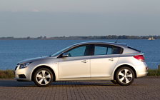   Chevrolet Cruze Hatchback - 2011