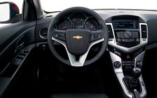   Chevrolet Cruze Hatchback - 2011