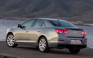   Chevrolet Malibu EU-spec - 2012