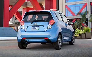   Chevrolet Spark - 2013