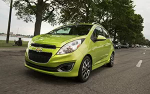  Chevrolet Spark - 2013