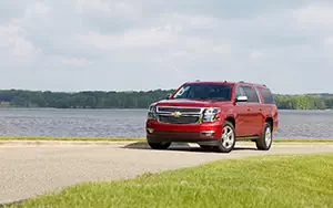   Chevrolet Suburban LTZ - 2015