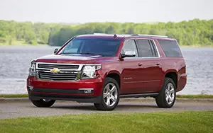   Chevrolet Suburban LTZ - 2015