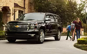   Chevrolet Suburban LTZ - 2017