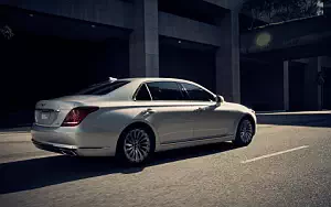  Genesis G90 US-spec - 2016