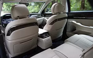   Genesis G90 US-spec - 2016