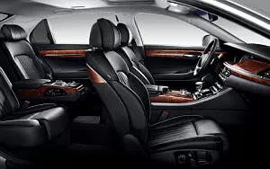   Genesis G90 US-spec - 2016