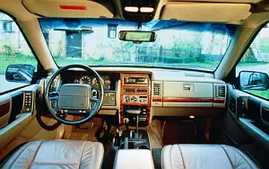 Обои автомобили Jeep Grand Cherokee Limited EU-spec - 1993
