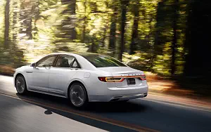   Lincoln Continental - 2016