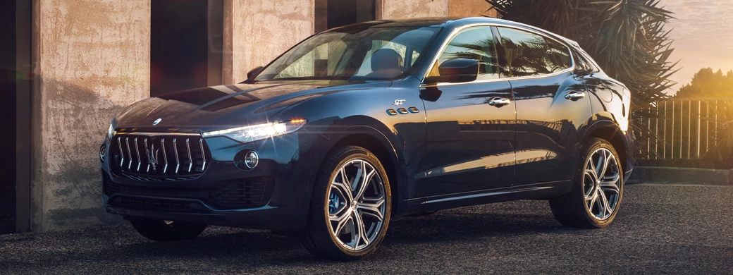   Maserati Levante GT Hybrid - 2022 - Car wallpapers