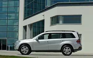   Mercedes-Benz GL500 UK-spec - 2006