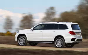   Mercedes-Benz GL350 BlueTEC AMG Sports Package UK-spec - 2013