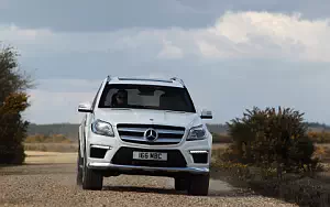   Mercedes-Benz GL350 BlueTEC AMG Sports Package UK-spec - 2013