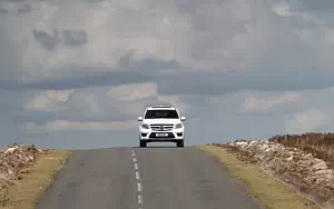   Mercedes-Benz GL350 BlueTEC AMG Sports Package UK-spec - 2013