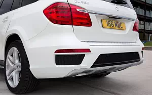   Mercedes-Benz GL350 BlueTEC AMG Sports Package UK-spec - 2013