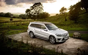   Mercedes-Benz GL350 BlueTEC AMG Sports Package UK-spec - 2014