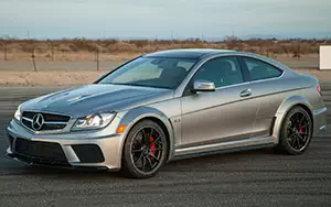 Обои автомобили Mercedes-Benz C63 AMG Black Series Coupe US-spec - 2013