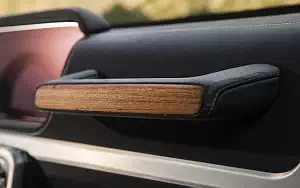   Mercedes-Benz G 550 US-spec - 2018