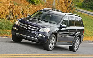   Mercedes-Benz GL450 US-spec - 2010